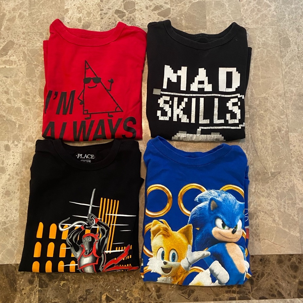 Boys 4 mixed Tee Lot SzS